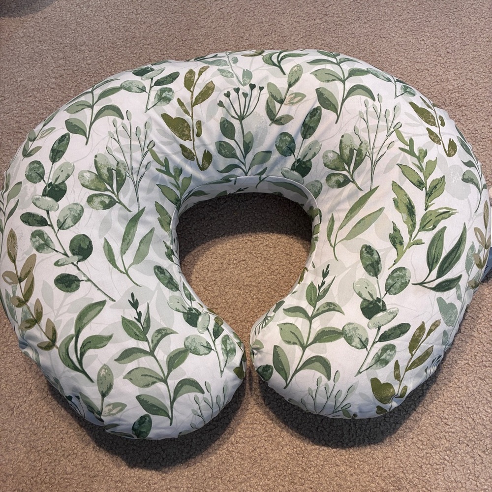 Boppy Pillow- Botanical Print